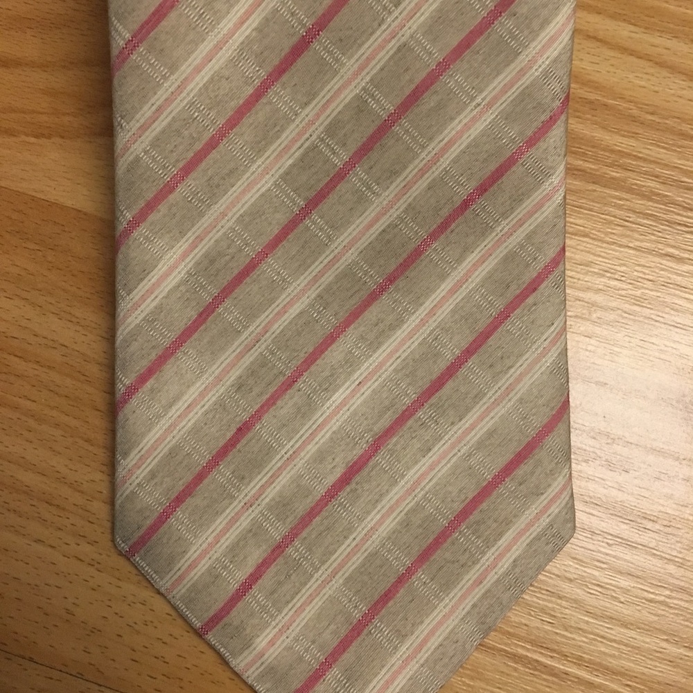 Men's Tie - Picture 4 of 5
